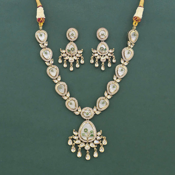 Kundan Mother Of Pearl Necklace Set With Mehndi Plating || 303471